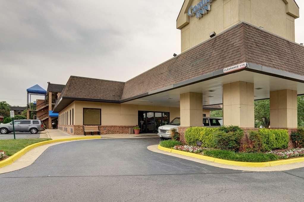 Suburban Studios Tysons Corner 維也納 外观 照片